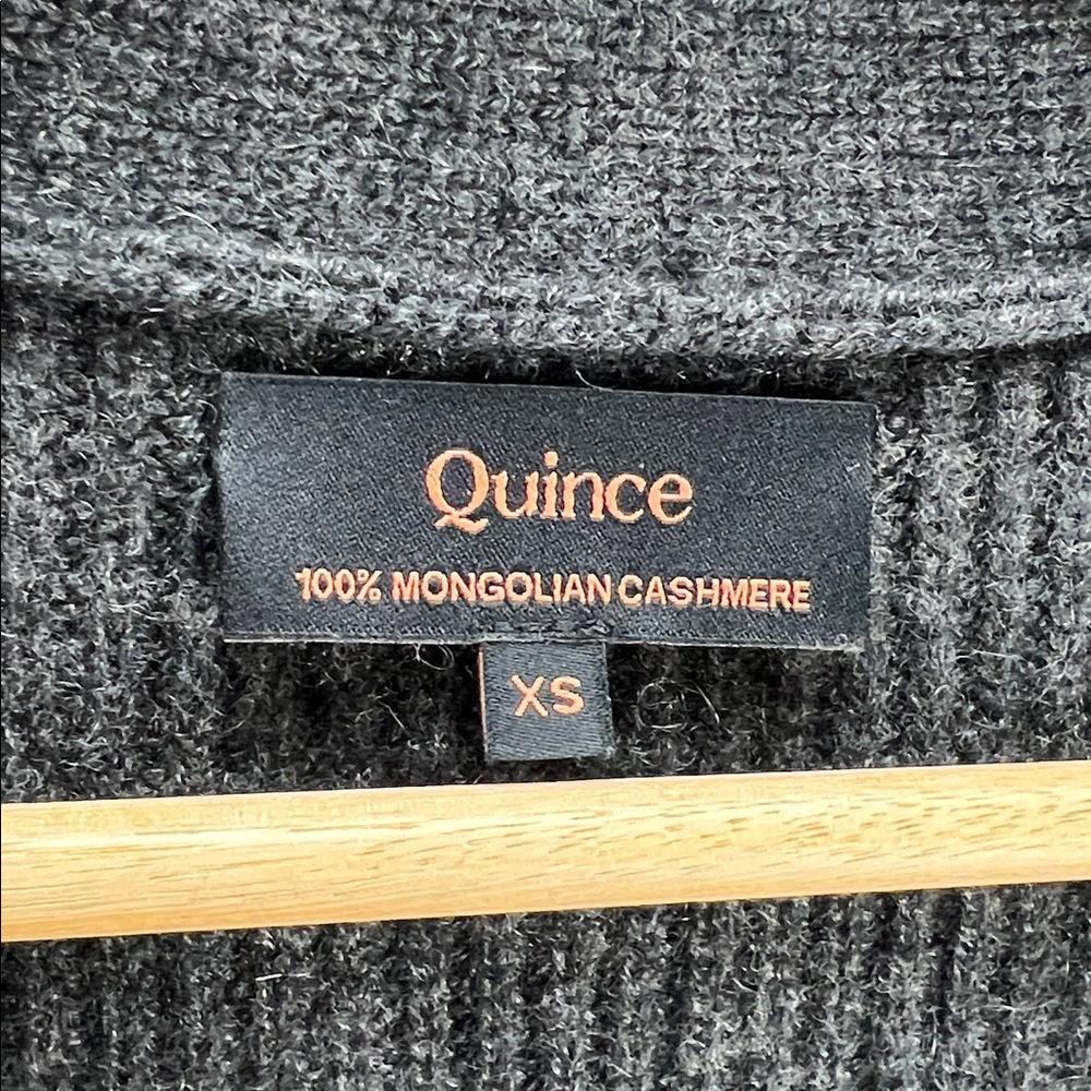 Quince Mongolian Cashmere Fisherman Boxy Cropped Cardigan Sweater Gray Womens XS - Picture 2 of 9